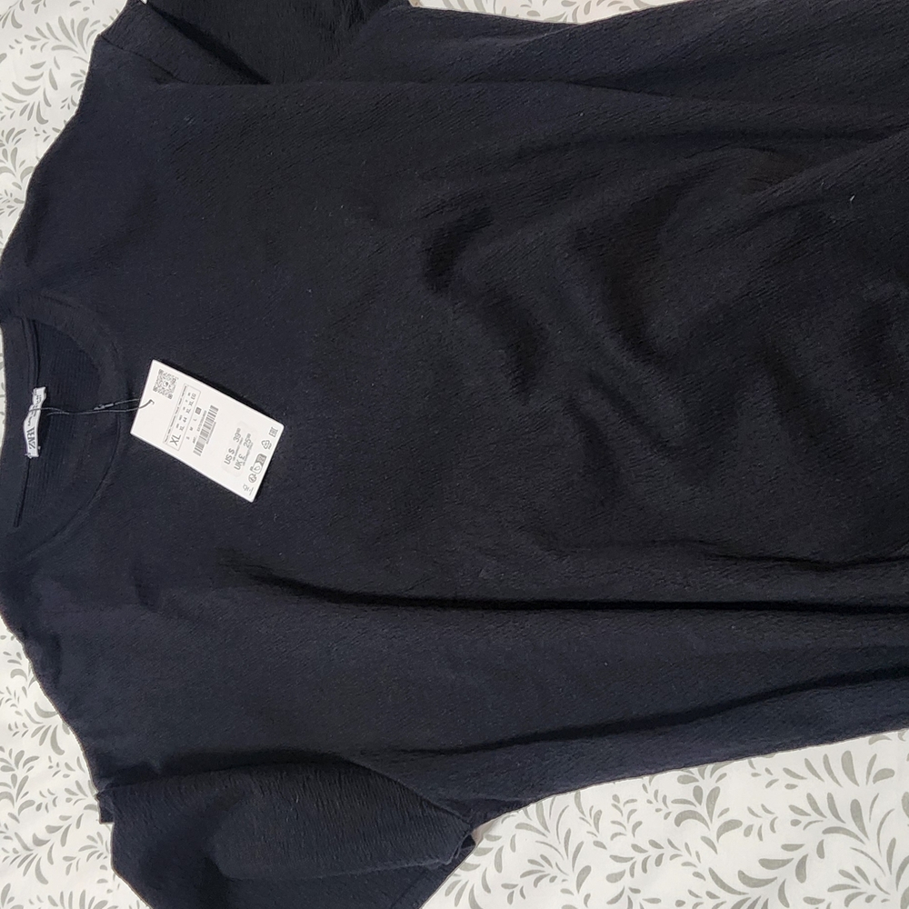 Zara Mens Black Tshirt
